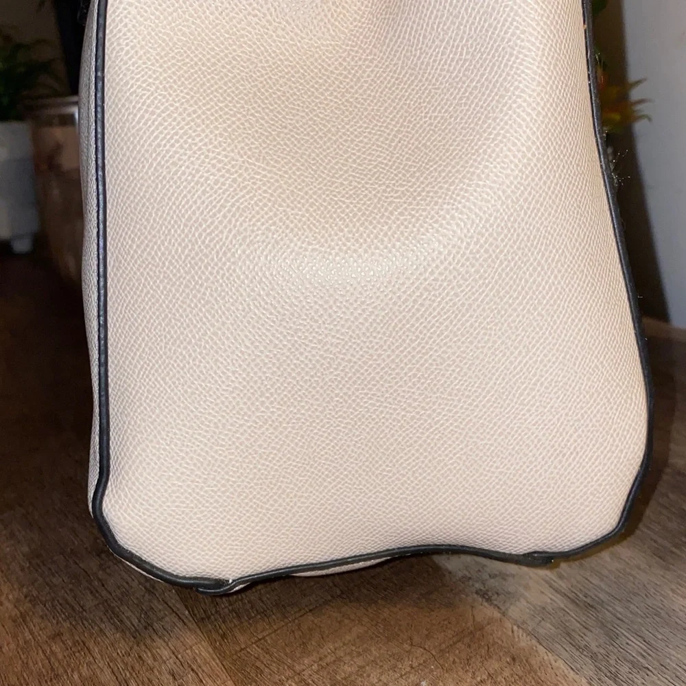NWT!! London Fog Large Maille Tote Shoulder Bag 100th Anniversary Cream Caviar - Picture 5 of 14
